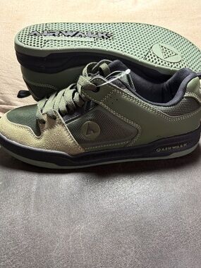 Airwalk Olive Green and Black Skate Sneakers